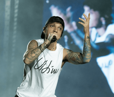 Ultimo, 'Bella davvero' è il nuovo singolo: il video con Juli (e il commento di Olly)