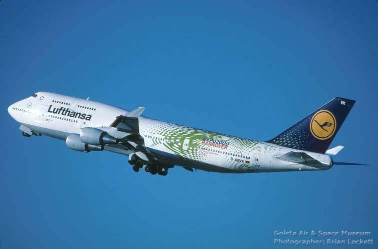 Un pilota sviene mentre l'altro è in bagno, aereo senza nessuno al comando per 10 minuti