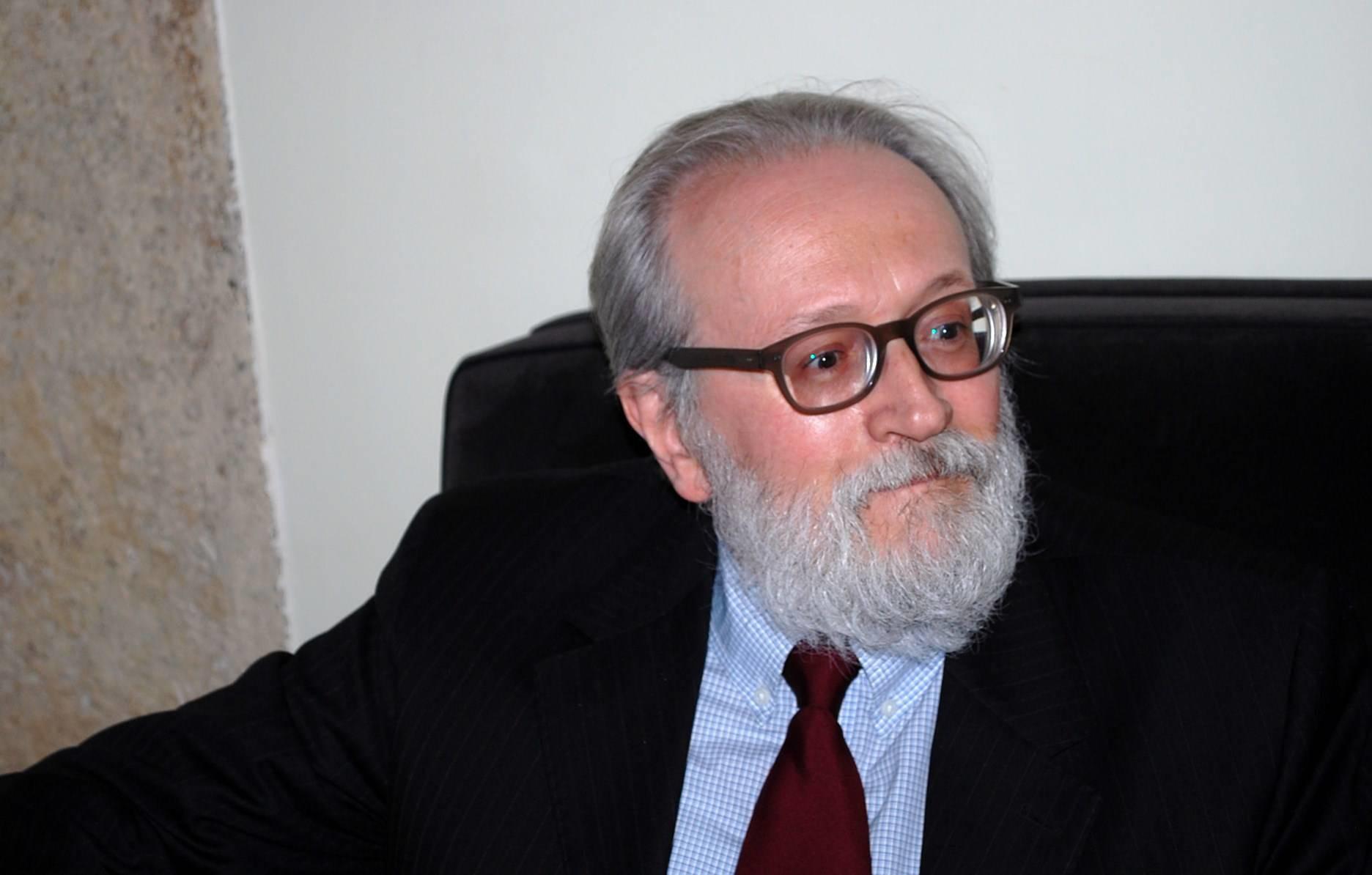 Ungheria, Becchi: "Orban premiato perché fa interessi popolo"