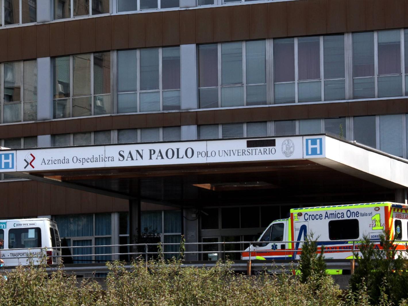 Uovo d'anatra gli resta incastrato nell'esofago, salvato in extremis