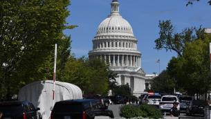 Usa, allarme bomba a Capitol Hill: sospetto si arrende dopo 5 ore