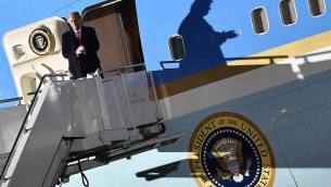 Usa, dal tappeto per i Clinton all'agnello per i Bush: i regali bizzarri per la Casa Bianca