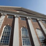 Usa, governo pronto ad annullare tutti i contratti federali con Harvard