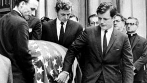 Usa, killer di Robert Kennedy ottiene libertà dopo 53 anni