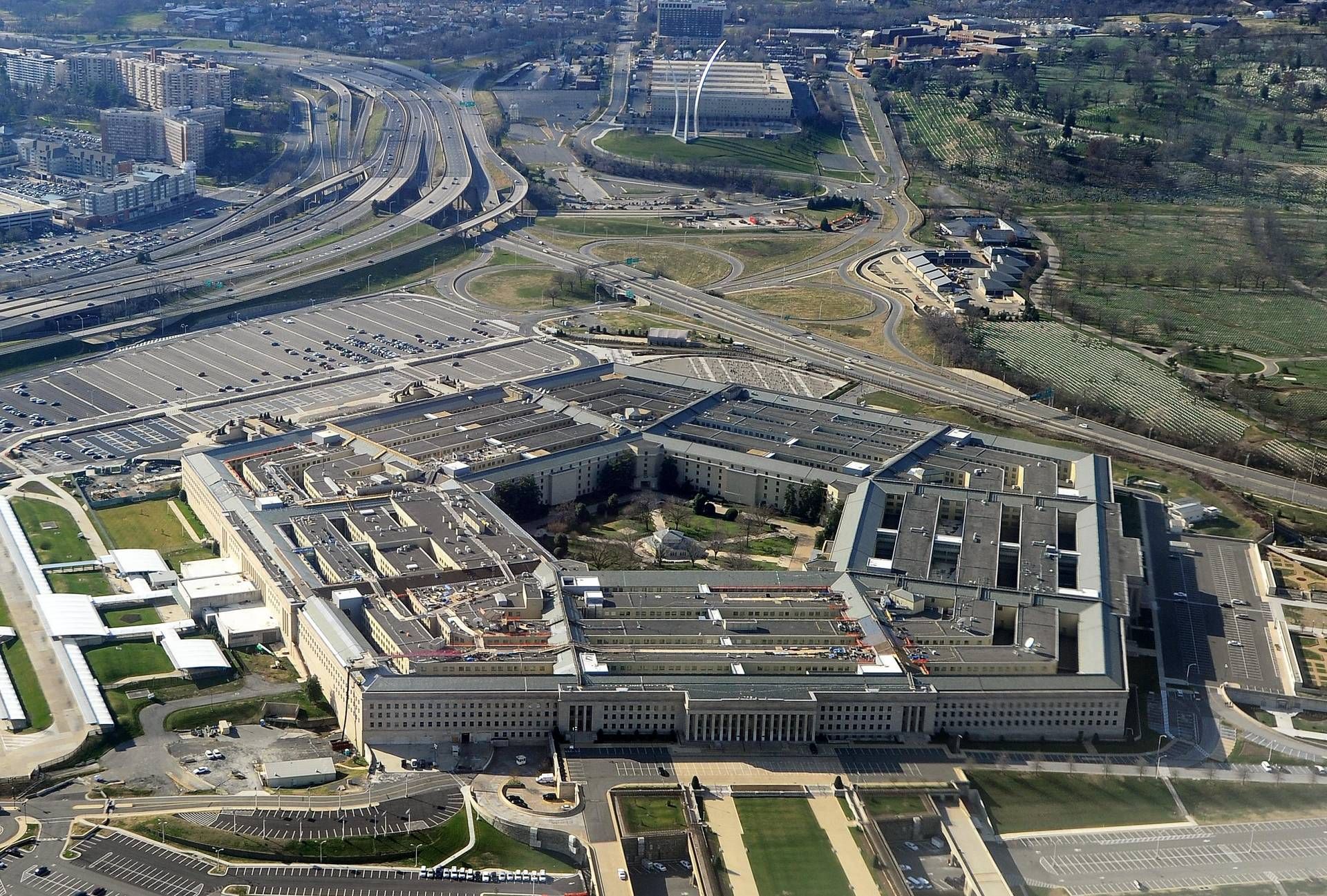 Usa, nuove restrizioni alla stampa: al Pentagono giornalisti saranno scortati