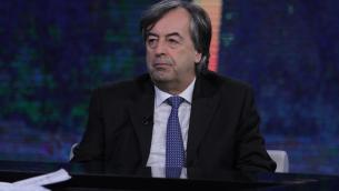 "Vacanze col virus", Burioni smaschera turismo 'senza mascherina'