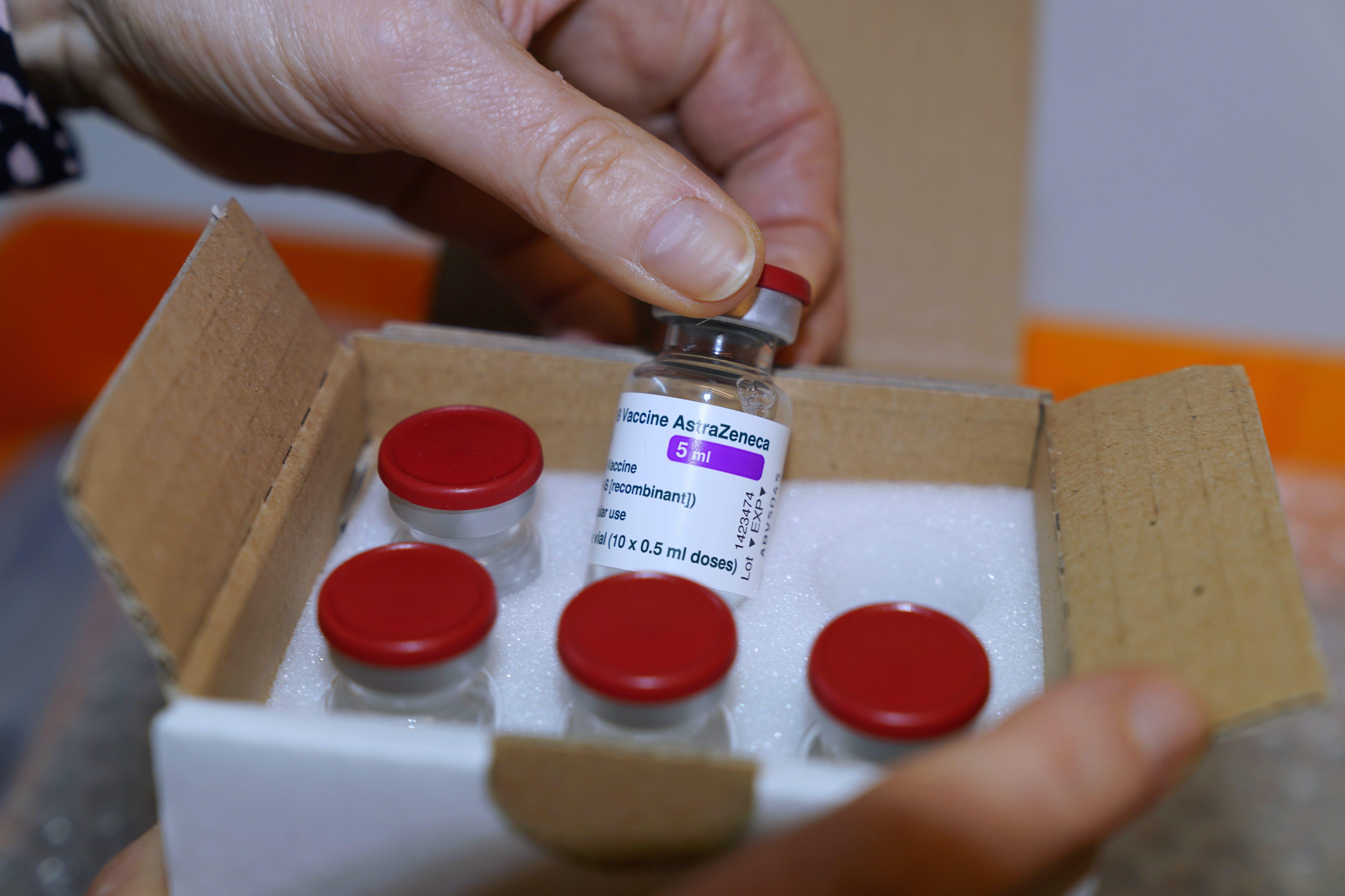 Vaccino AstraZeneca, "stop export dosi in Australia dimostra disperazione"