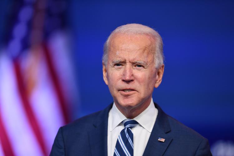 Vaccino Covid, Biden: "Farò la terza dose, mi sono vaccinato a dicembre"