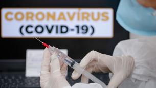 Vaccino Covid, da oggi priorità ai richiami