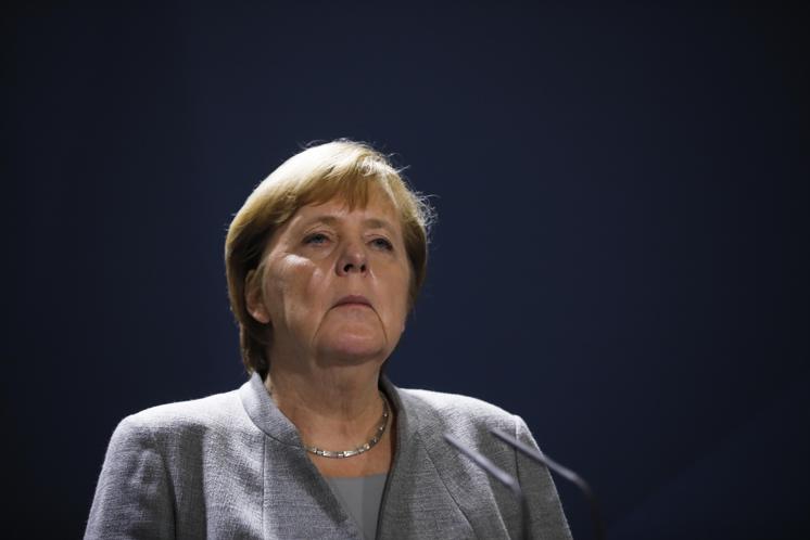 Vaccino Covid, Merkel: "Necessario per molti anni"