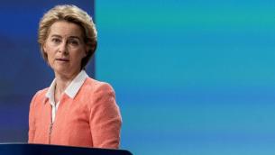 Vaccino Covid, von der Leyen: "Entro l'estate a 70% europei"