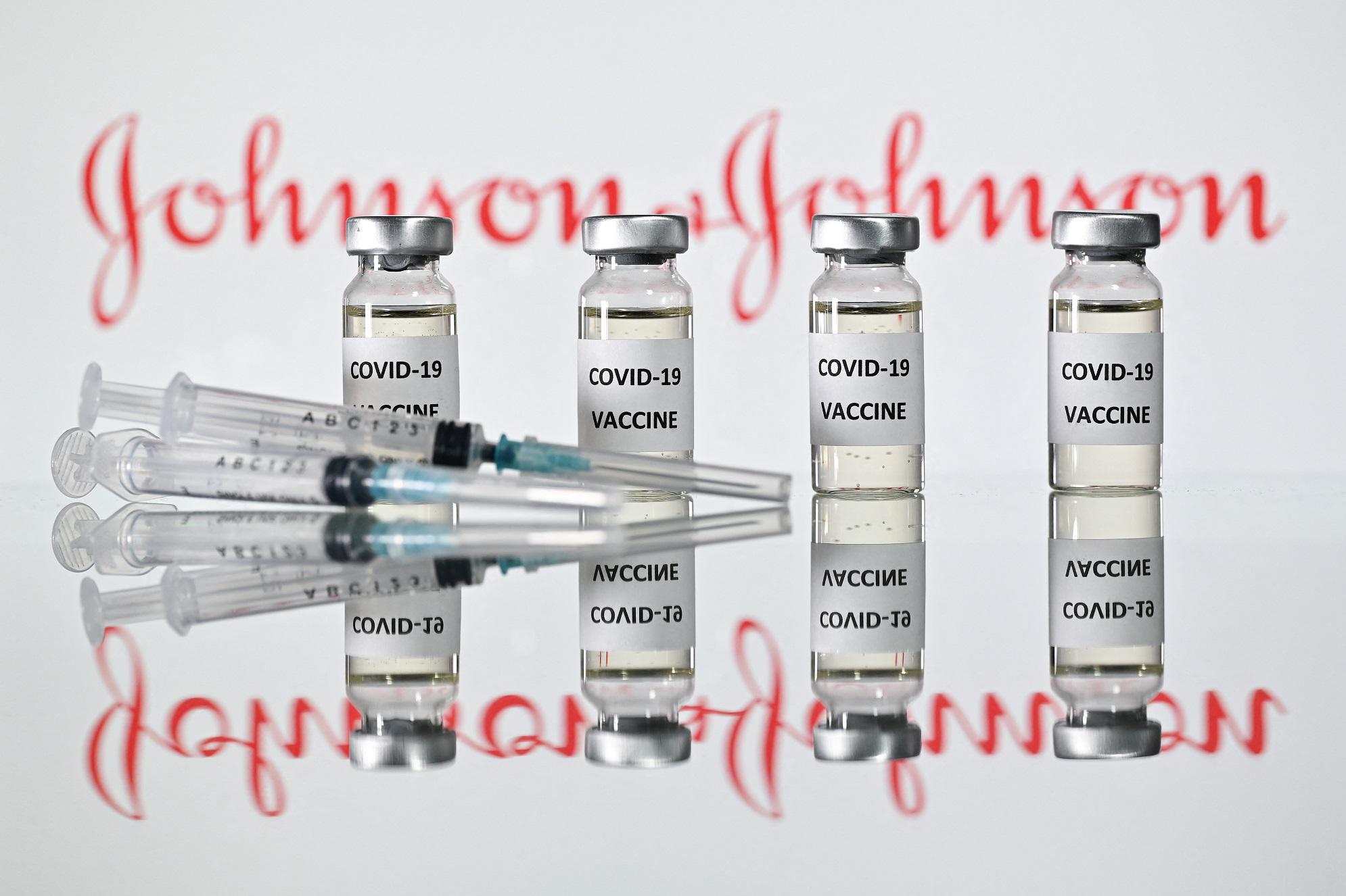 Vaccino Johnson&Johnson, ceo: "Il nostro è il più efficace"