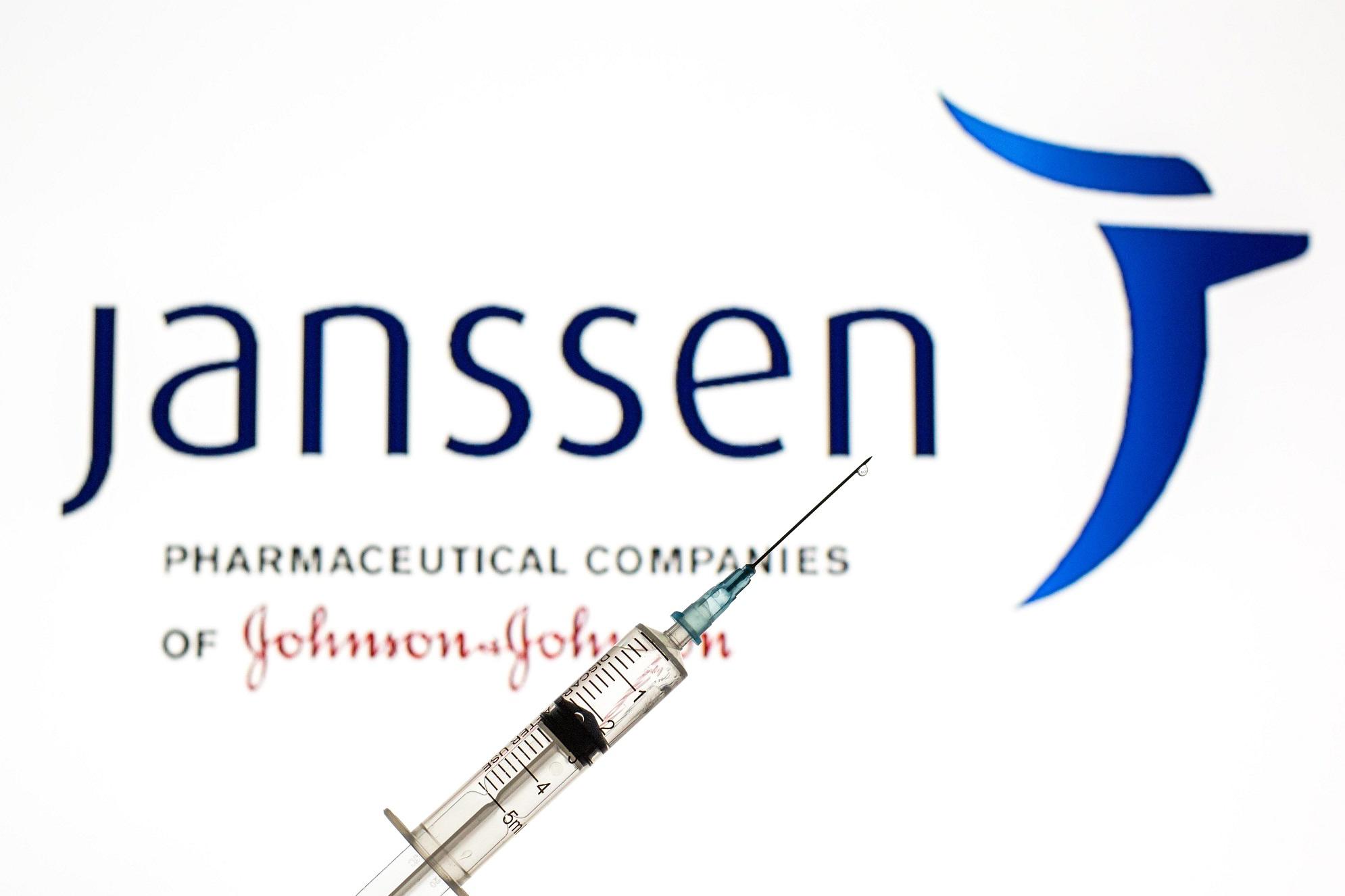 "Vaccino Johnson&Johnson efficace in Paesi dove circolano varianti"