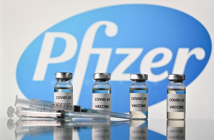 Vaccino Pfizer, verso ok a terza dose in Usa