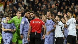 Valencia-Real Madrid 2-2, gol fantasma allo scadere e polemiche