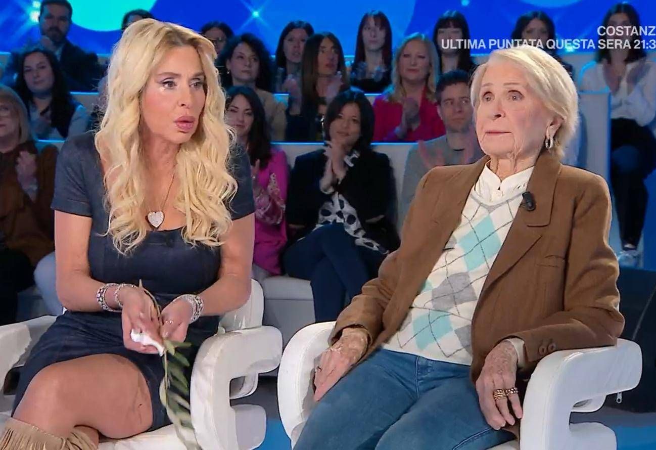 Valeria Marin e la mamma, gelo a Domenica In: "Sbloccami il cellulare"