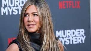 Vance e 'la gattara' Harris, la reazione di Hillary Clinton e Jennifer Aniston