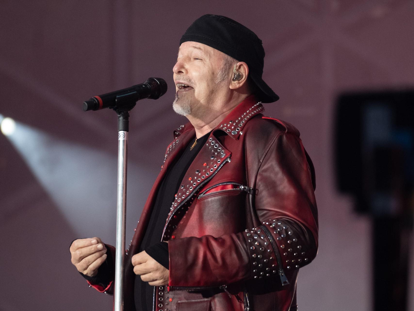 Vasco Rossi: "Free Palestine bello slogan, ma se implica distruzione di Israele mi ribello"