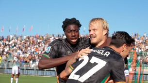 Venezia-Genoa 2-0, gol di Busio e Pohjanpalo