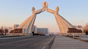 Venti di guerra in Corea, a Pyongyang demolito l''Arco della riunificazione': la mossa di Kim