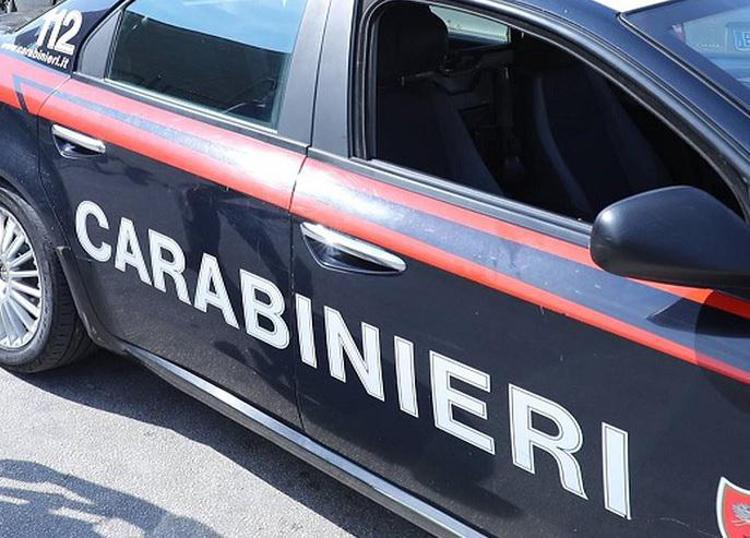 Verbania, sequestra figlia 20enne per impedire relazione: arrestato