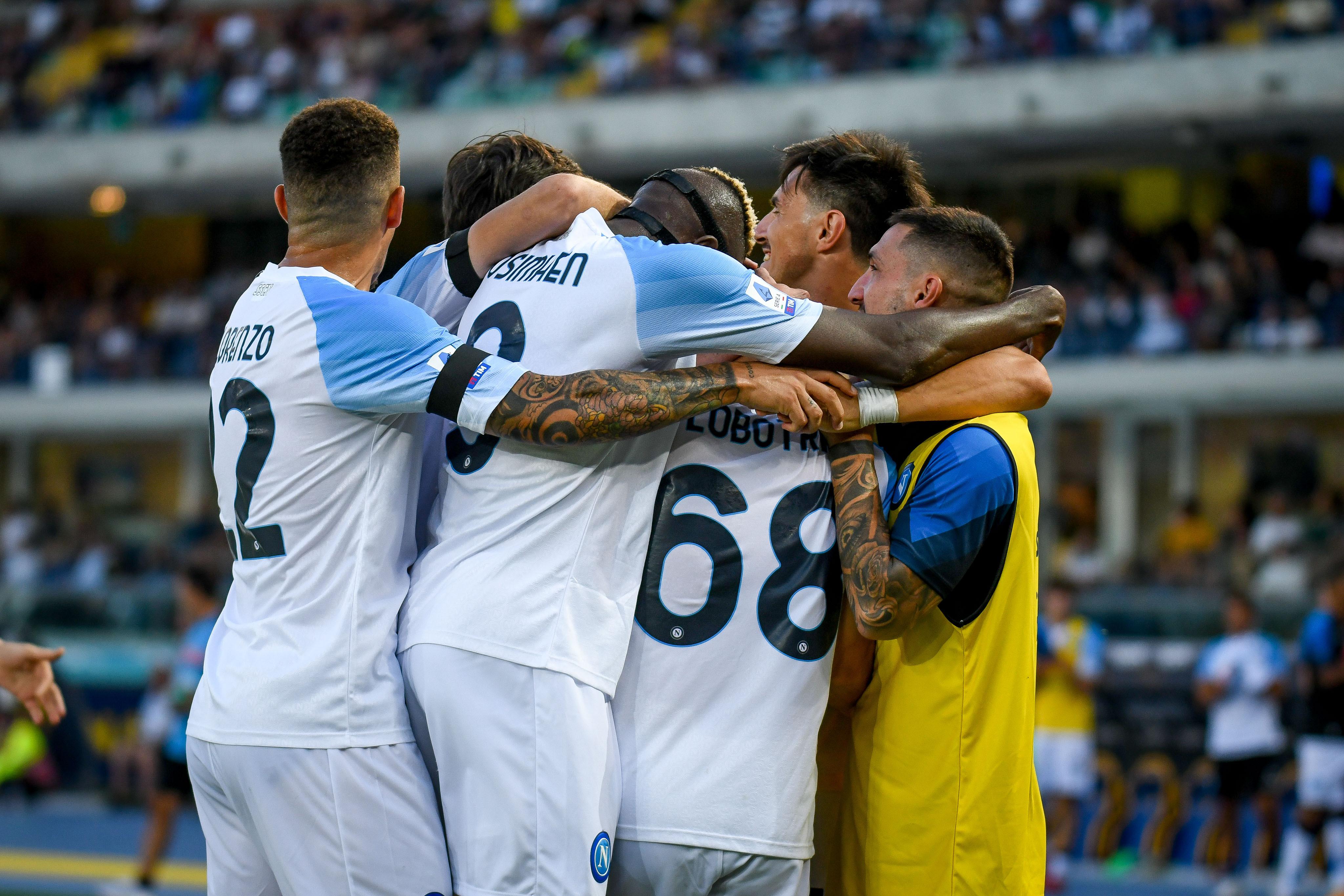 Verona-Napoli 2-5, 'manita' azzurra al Bentegodi