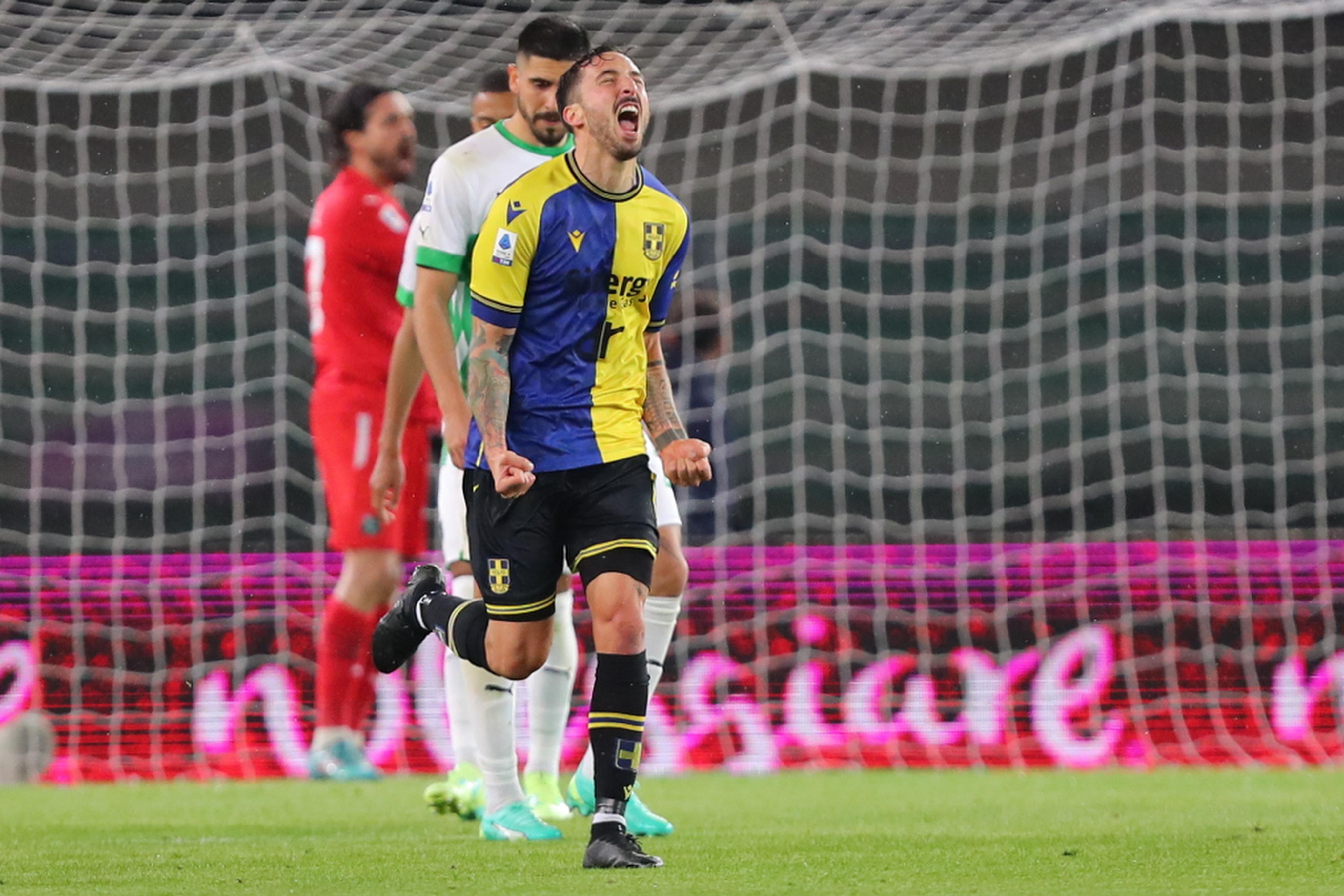 Verona-Sassuolo 2-1, rimonta gialloblu