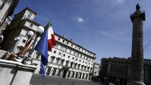 Via libera del Cdm al pacchetto sicurezza: norme anti-borseggio, stretta su case occupate e truffe ad anziani