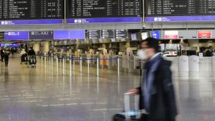 Viaggi all'estero, ipotesi stretta per tutto aprile