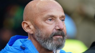 Vialli, l'addio della Sampdoria: "Uno di noi, non ti dimenticheremo mai"