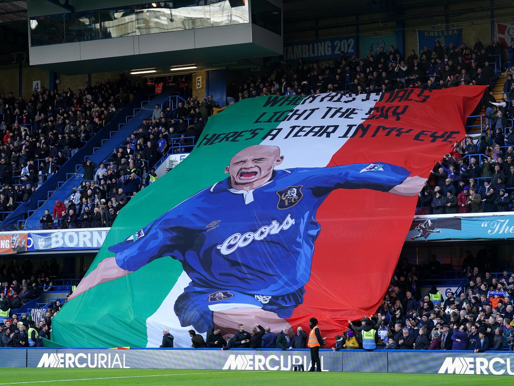 Vialli, omaggio del Chelsea a Stamford Bridge