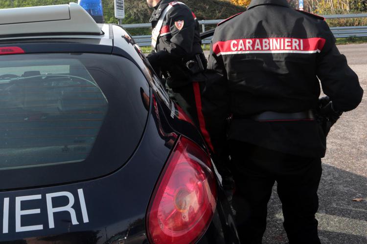 Vicenza, sparatoria con carabinieri: ucciso un uomo