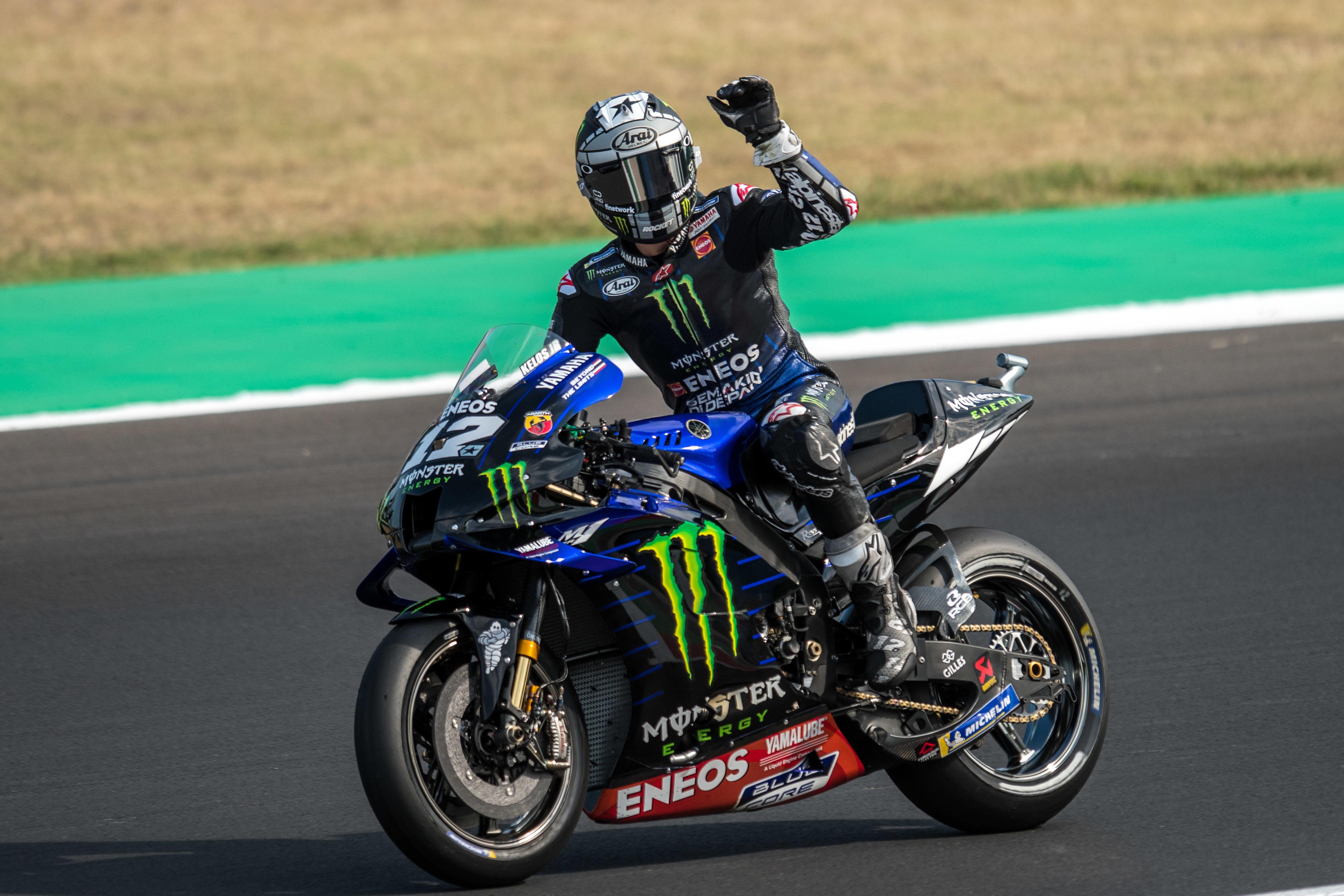 Vinales licenziato da Yamaha, addio con "effetto immediato"