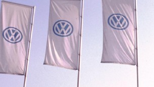 Volkswagen, richiamo per oltre 270mila auto: rischio airbag