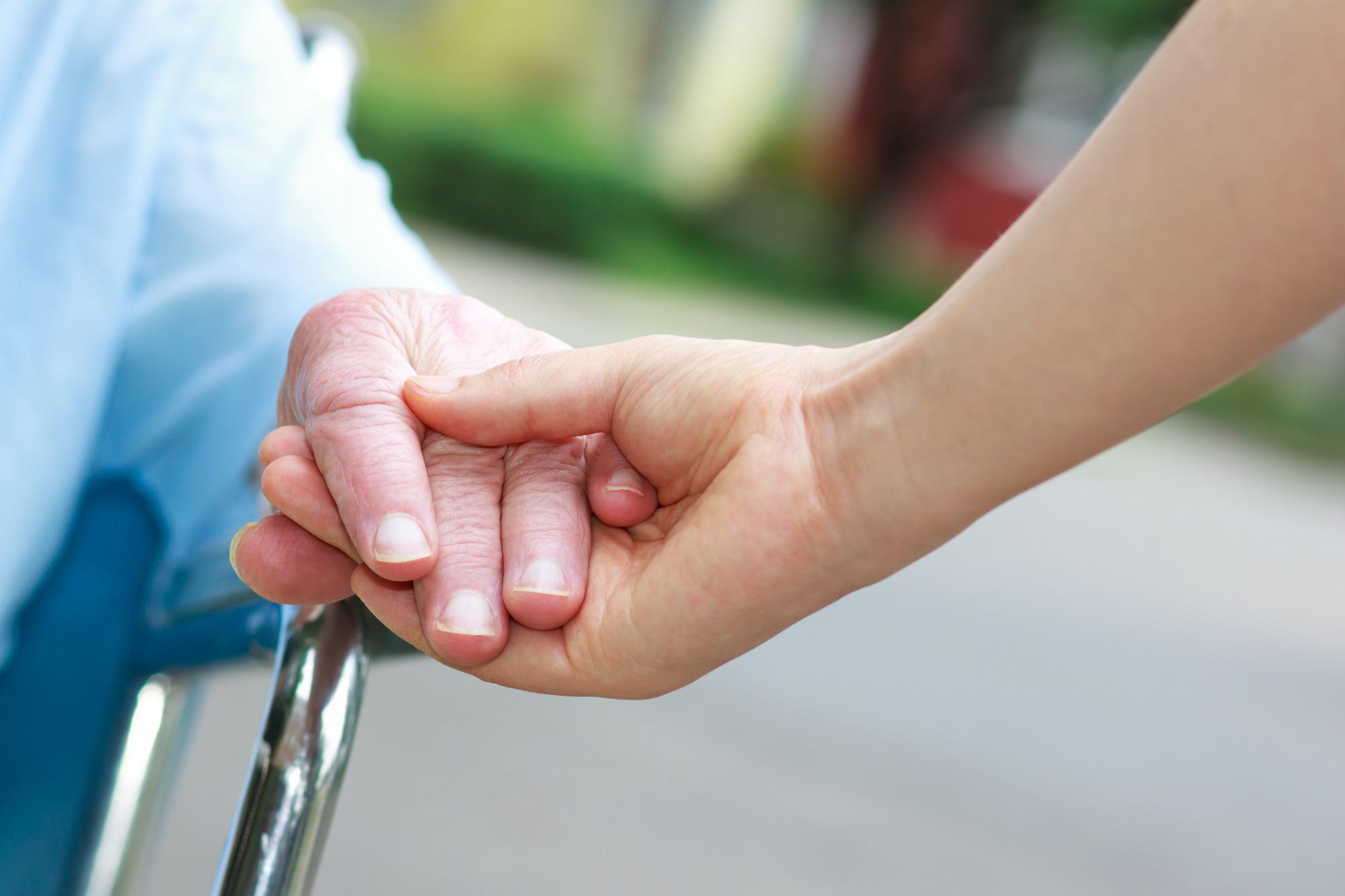 Welfare, denuncia Assistenti sociali: "Guai aver bisogno, nessuno è protetto"