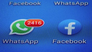 WhatsApp, arrivano i sondaggi: come farli, c'è il 'trucco'