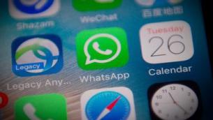 "WhatsApp diventa rosa", attenti alla truffa