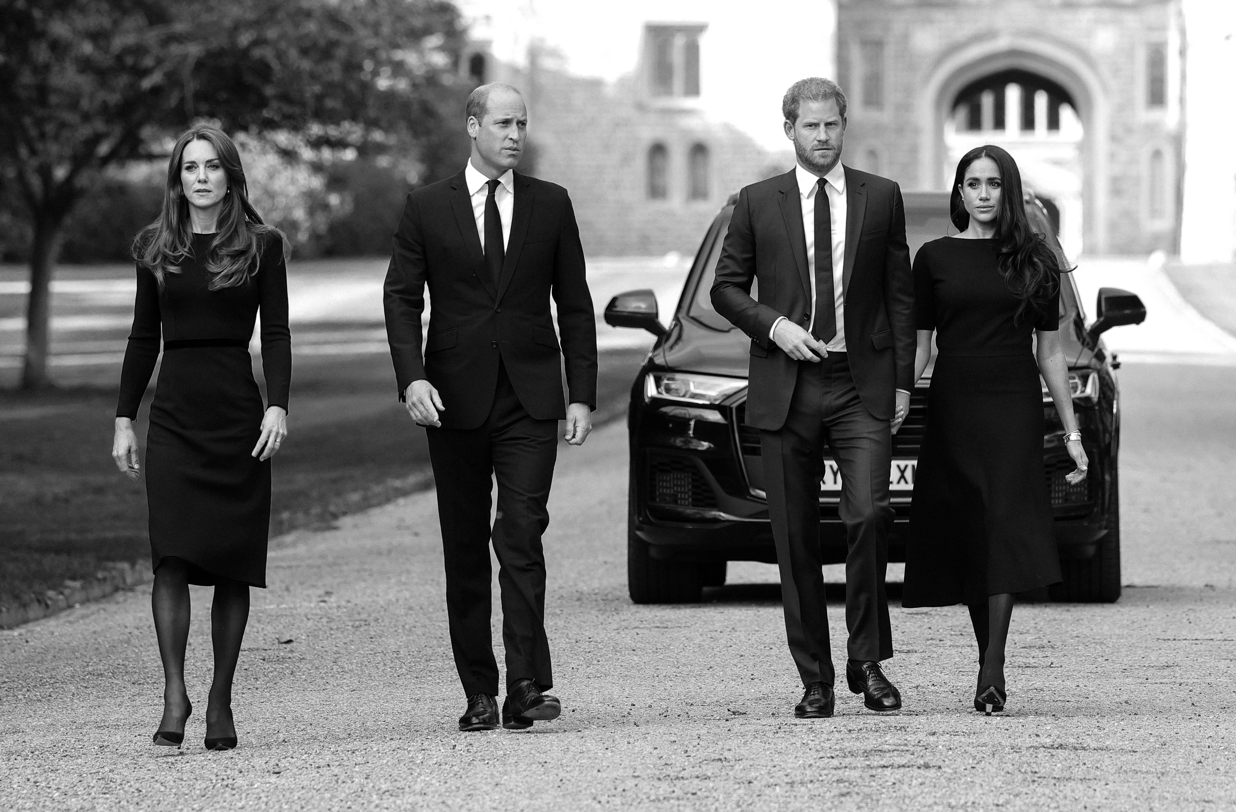 William cerca la pace con Harry: "Ha invitato i figli in Gb ma Meghan ha rifiutato"