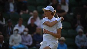 Wimbledon 2022, Sinner batte Alcaraz e va ai quarti