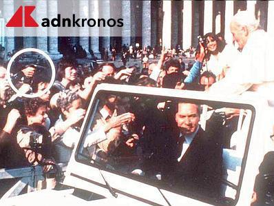 Wojtyla, la mano armata di Agca nella foto Adnkronos che fece il giro del mondo