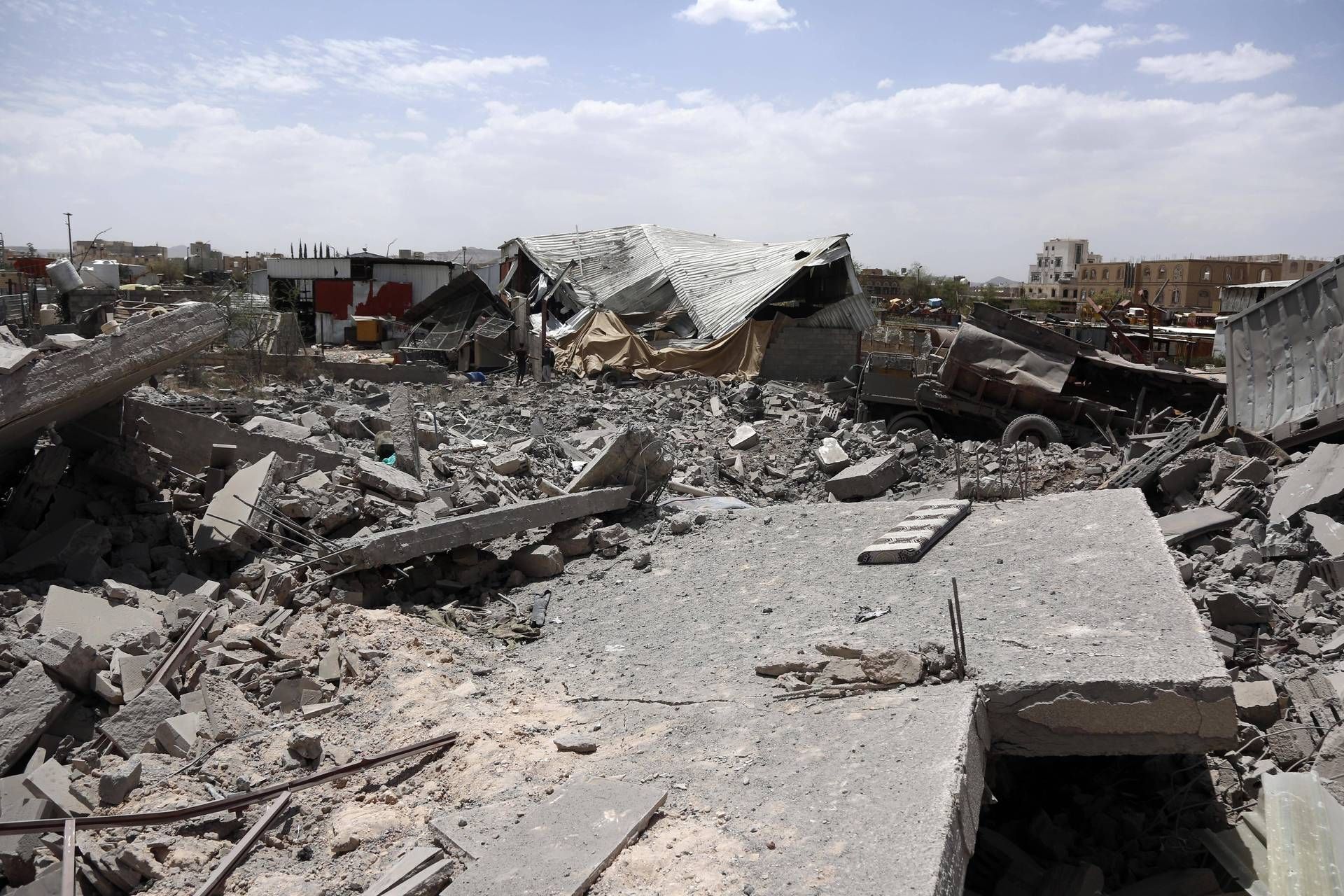 Yemen, Houthi: "Attacco Usa in un centro migranti, decine di morti e feriti "