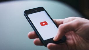 YouTube oscura canale della Fondazione Einaudi, presidente: "Fatto grave"