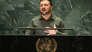 Zelensky all'Onu: "Russia colpevole di genocidio"