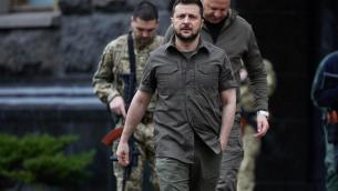 Zelensky: "Fine guerra? Non c'è risposta semplice in questa fase"