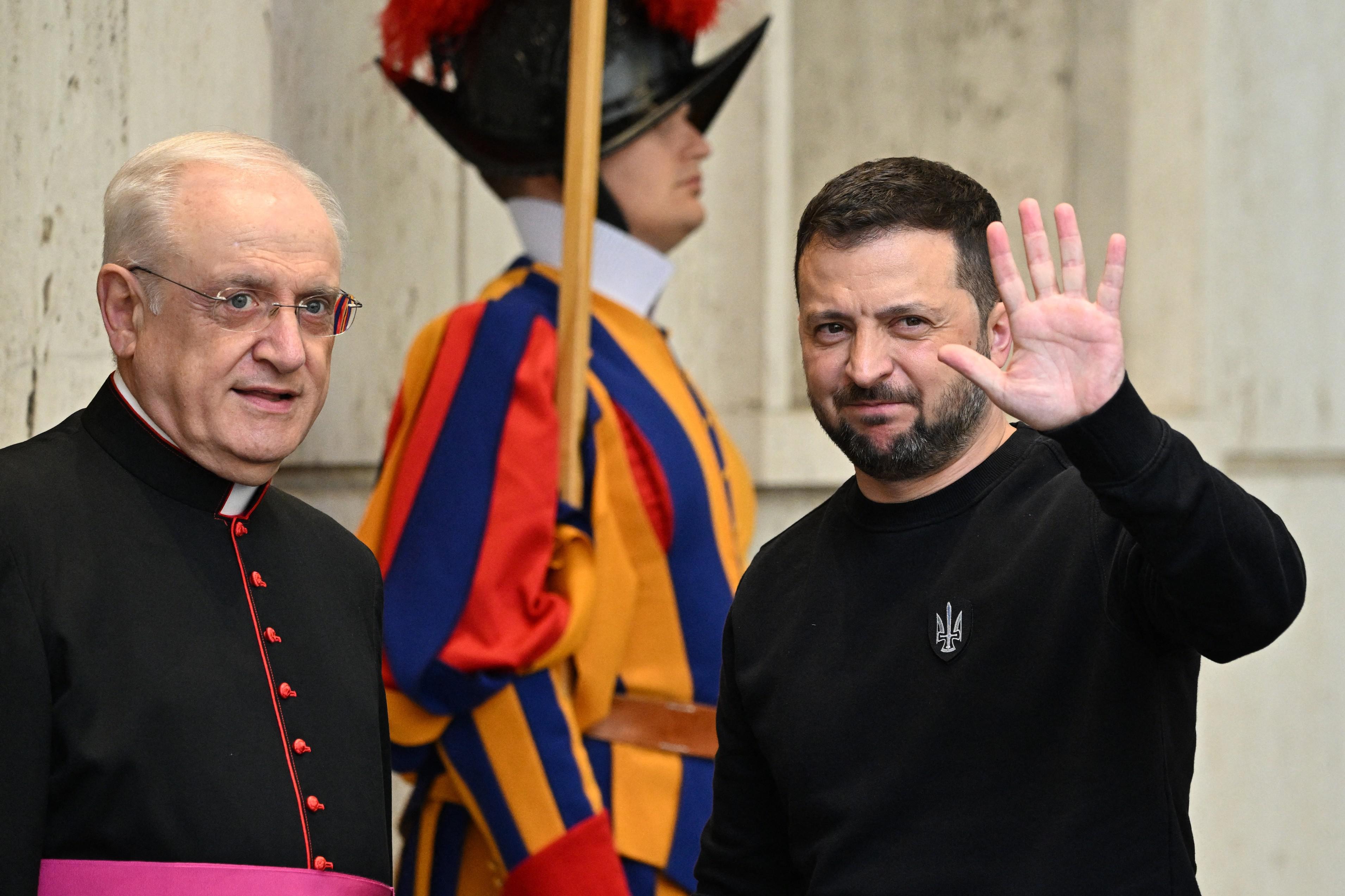 Zelensky in Vaticano, Papa: "Grazie per questa visita"