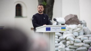 Zelensky, possibile visita a Roma per incontri con Papa e Meloni