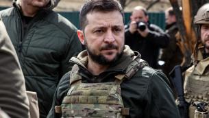 Zelensky: "Russia ci ha torturato, ma ucraini accetteranno pace in ogni caso"