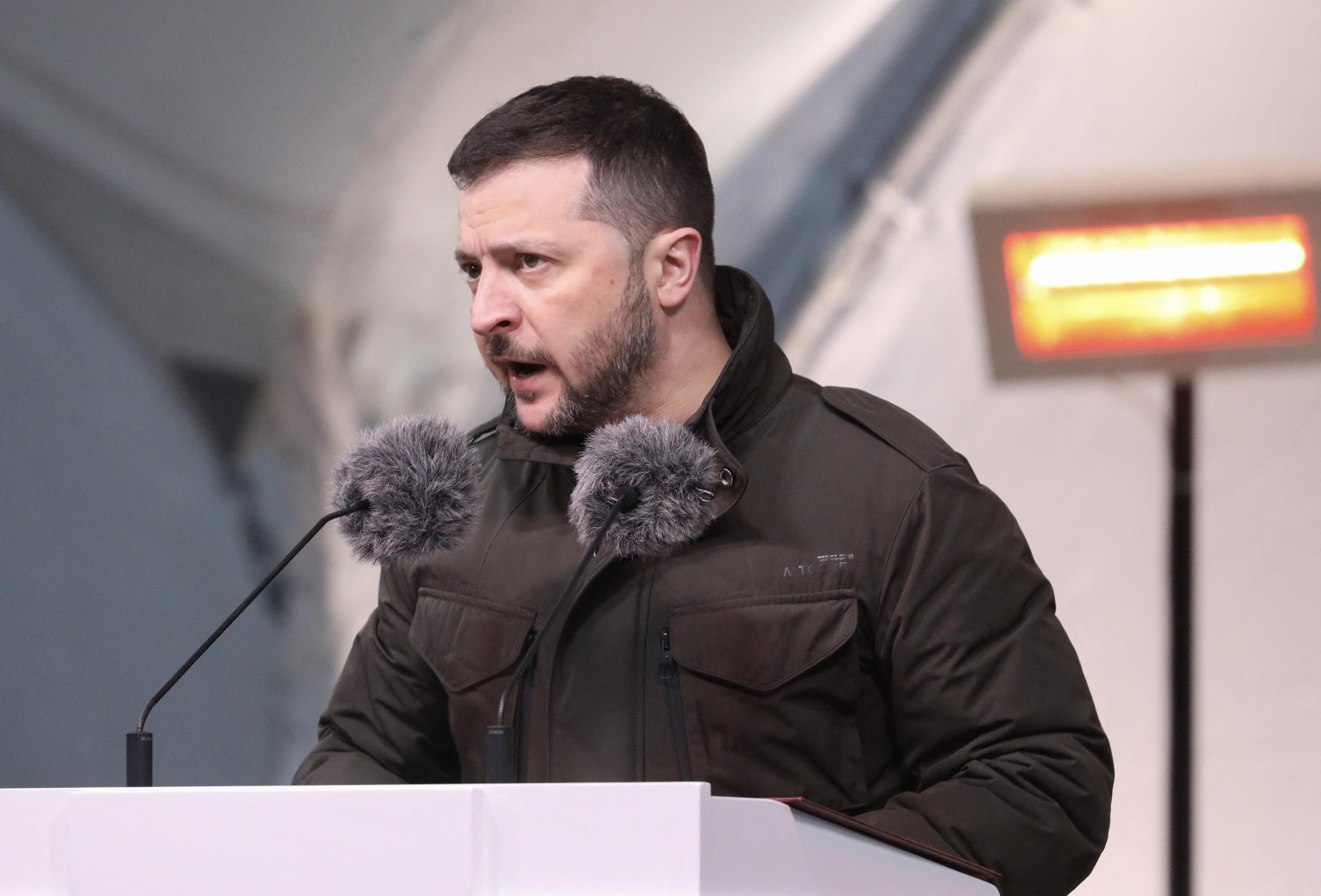 Zelensky: "Russia mobilita altri 300mila soldati"