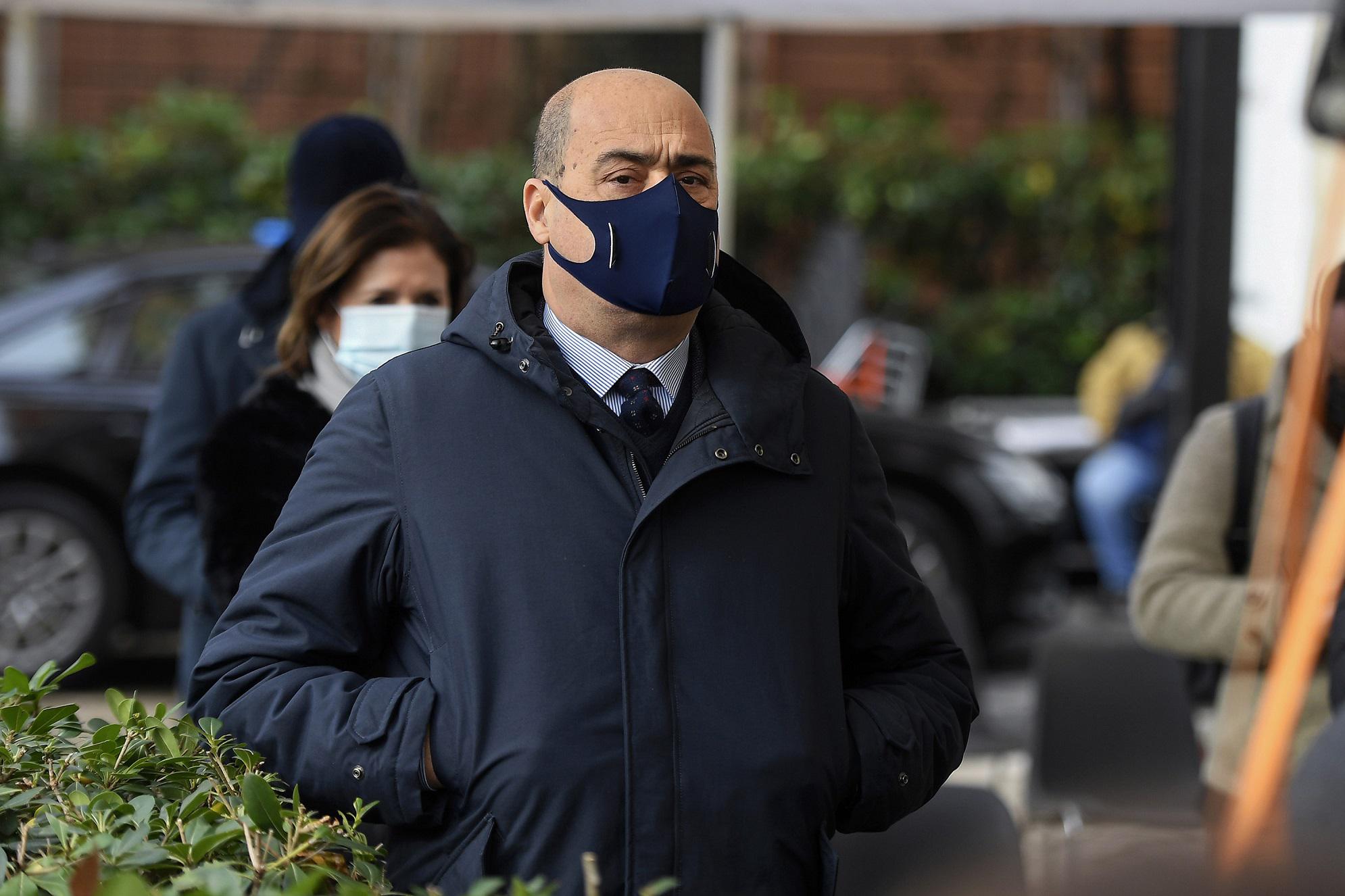 Zingaretti vs De Gregorio: "Ritorno sinistra radical chic"