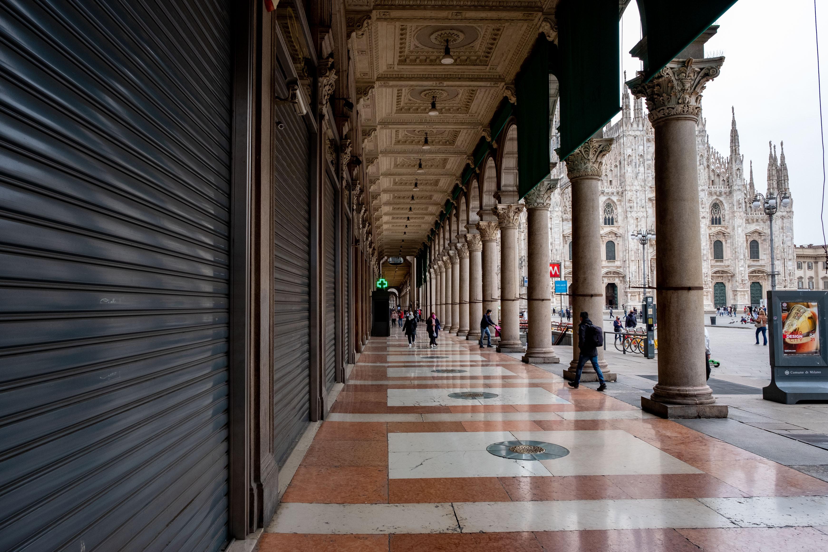 Zona arancione e zona rossa da oggi, regole spostamenti e negozi